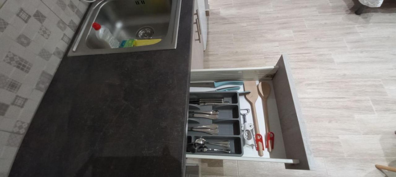 2Downtown.Skg Apartment Солун Екстериор снимка